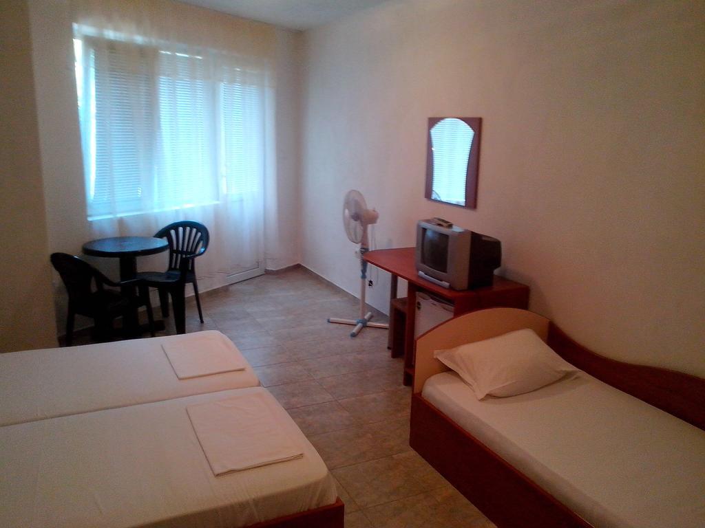 Guest House Krasi Chernomorets Habitación foto